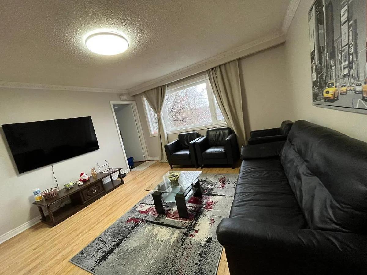 Full Privacy House With Free Parkings Apartment Toronto
