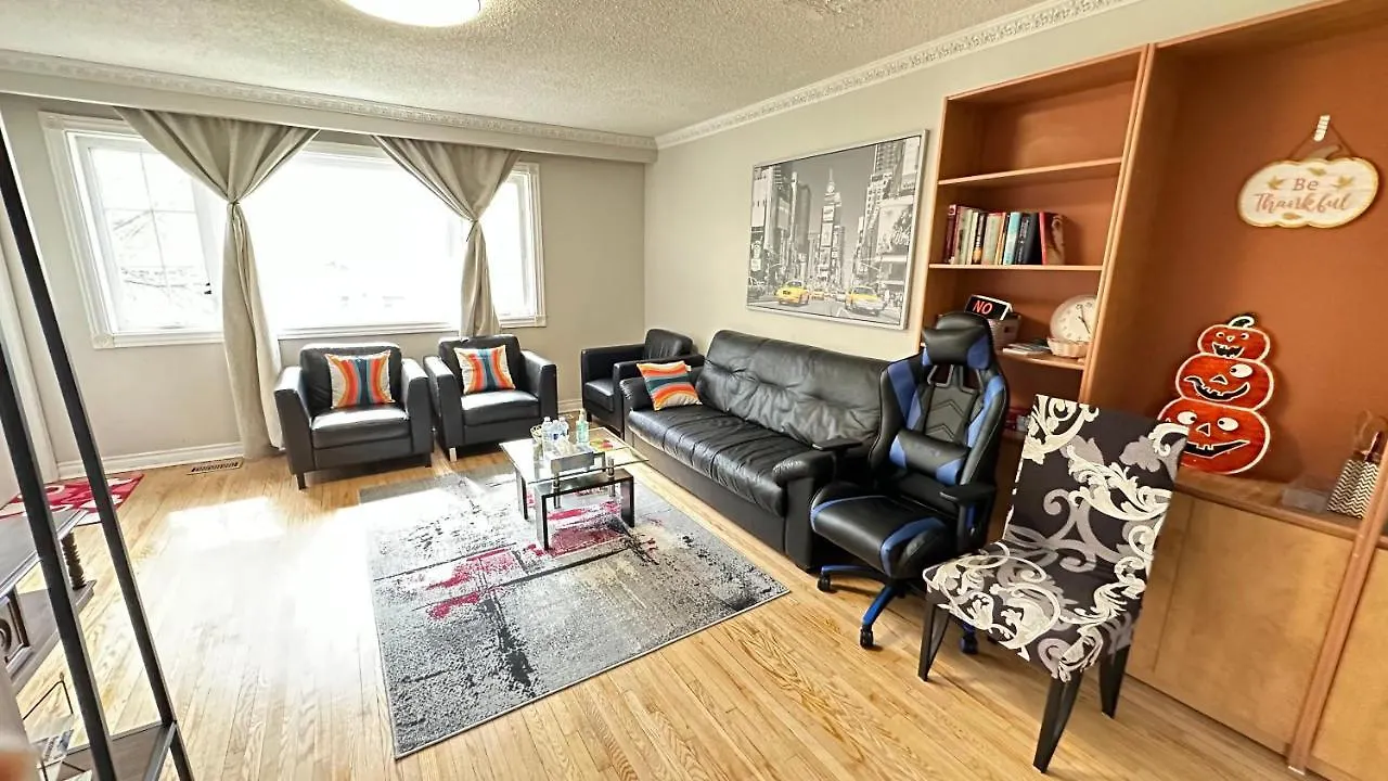 Full Privacy House With Free Parkings Apartment Toronto 0*,