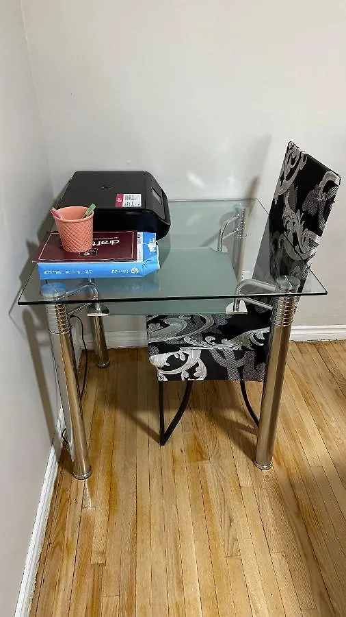 Full Privacy House With Free Parkings Apartment Toronto