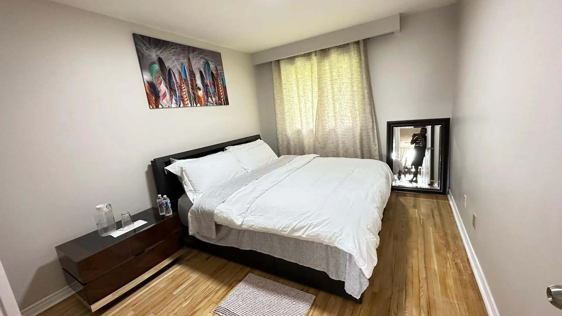 Full Privacy House With Free Parkings Apartment Toronto Canada