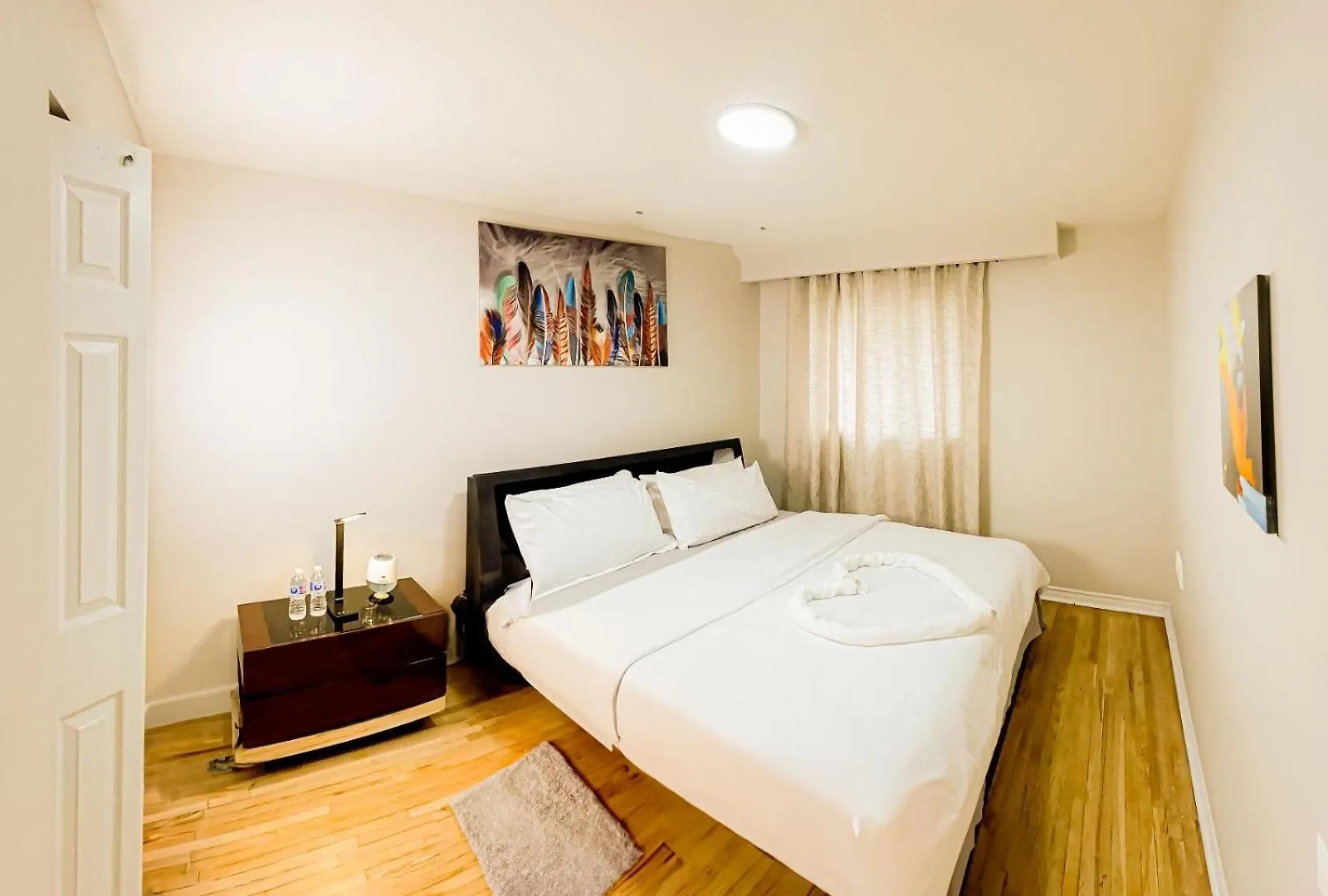 Full Privacy House With Free Parkings Apartment Toronto 0*,  Canada